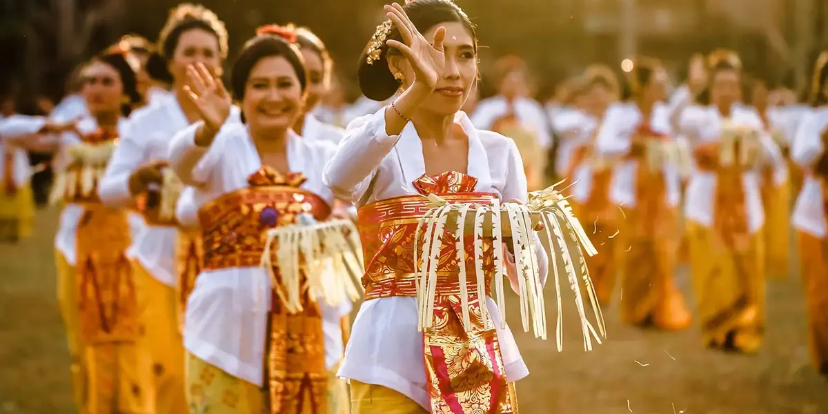 top facts about indonesia