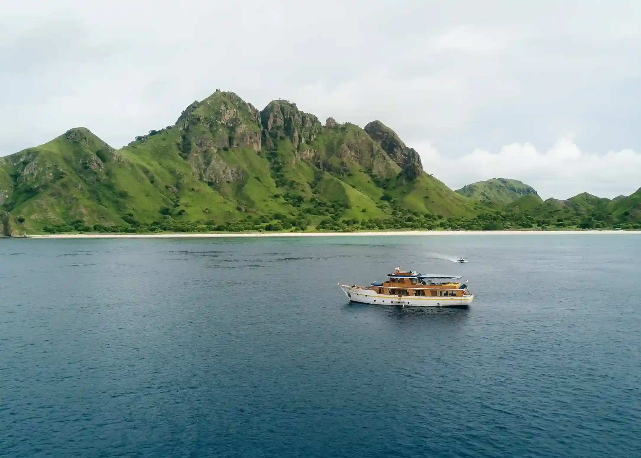 Cruise to Komodo National Park