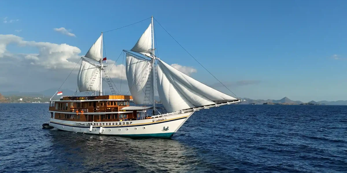 Lamain 2 Sailing Cruise in Komodo Island by KomodoLuxury