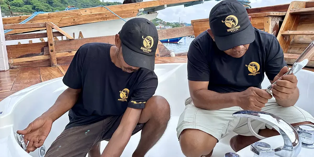 Boat Construction Indonesia | Komodo Luxury | Phinisi Construction | Luxury