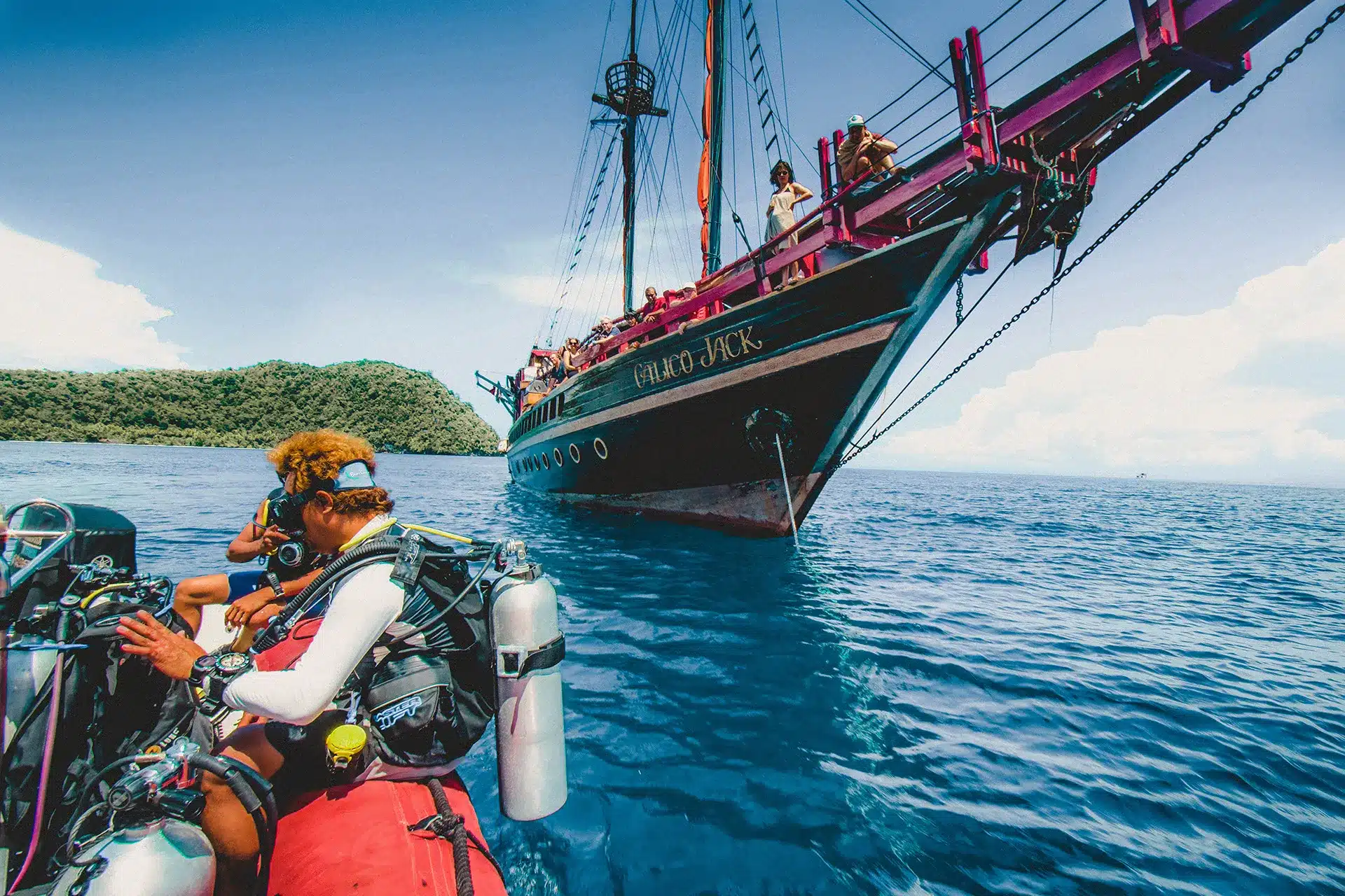 Diving Yacht Komodo Tours | Bali to Komodo Island Tour Package | Komodo Luxury