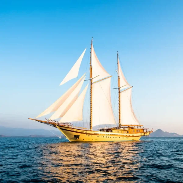 Lamima Phinisi Yacht Cruise Exterior by Komodo Luxury