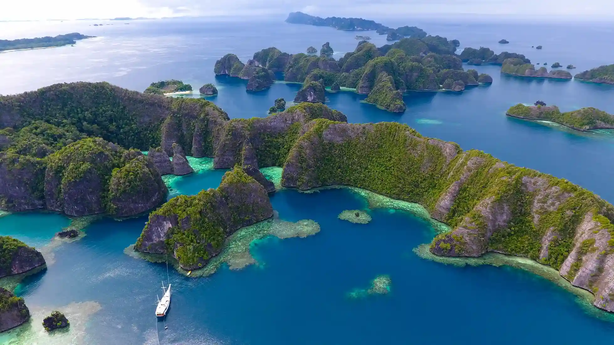 Raja Ampat Trekking
