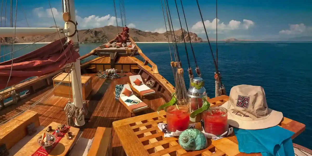 Si Datu Bua Cruise Phinisi - KomodoLuxury
