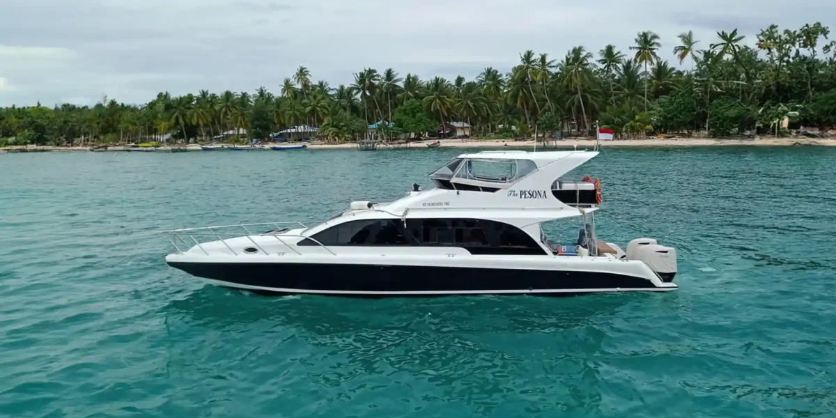The Pesona Speedboat Charter by Komodo Luxury