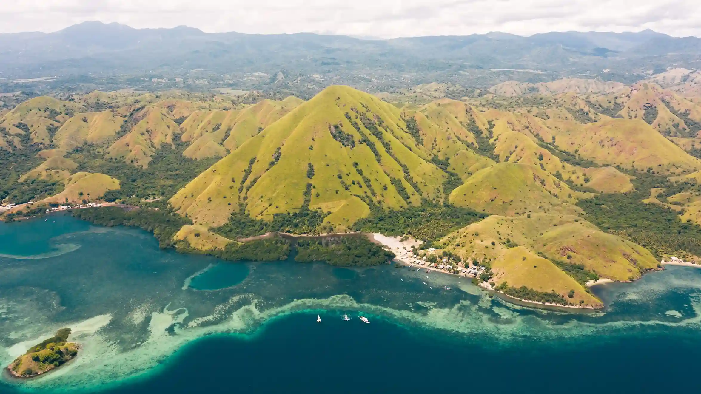 Altitude Adventure Tour | Heli Tour | Komodo Luxury
