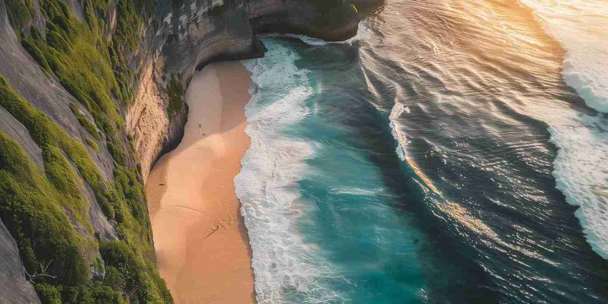 Drone view kelingking beach, Nusa Penida, Bali