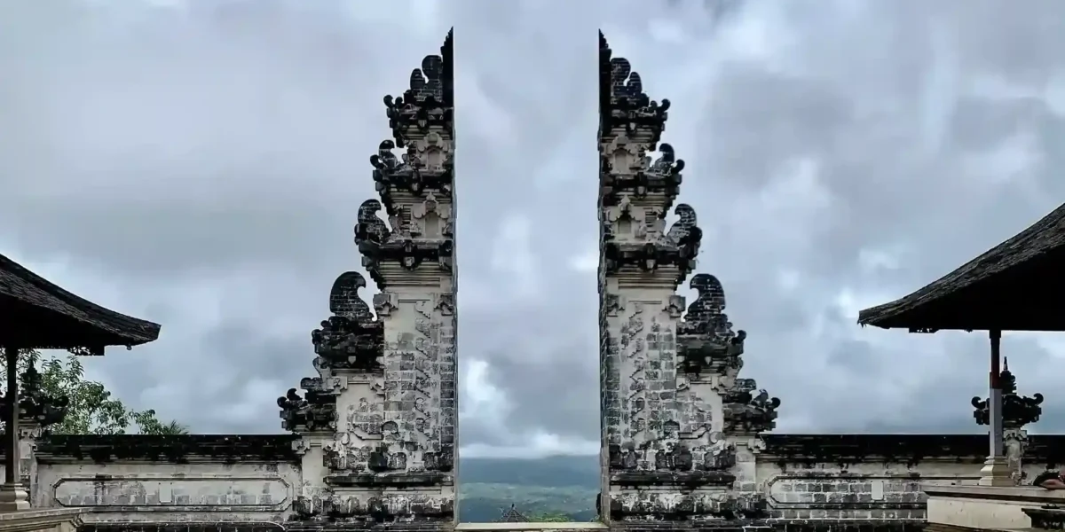 Lempuyang Temple, Bali - Komodo Luxury