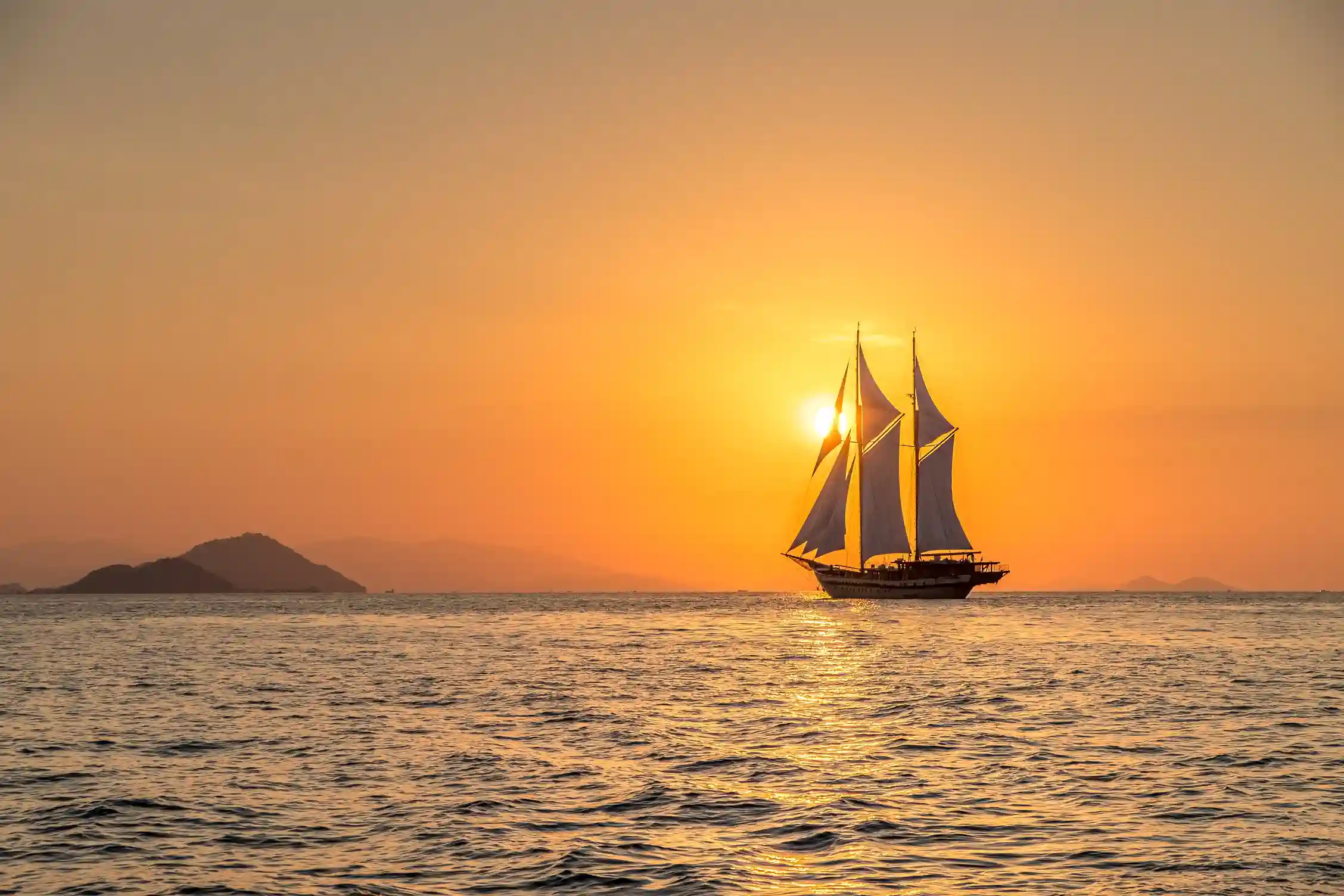 Sailing | Komodo to Sumbawa Tour | Komodo Tour | Komodo Luxury