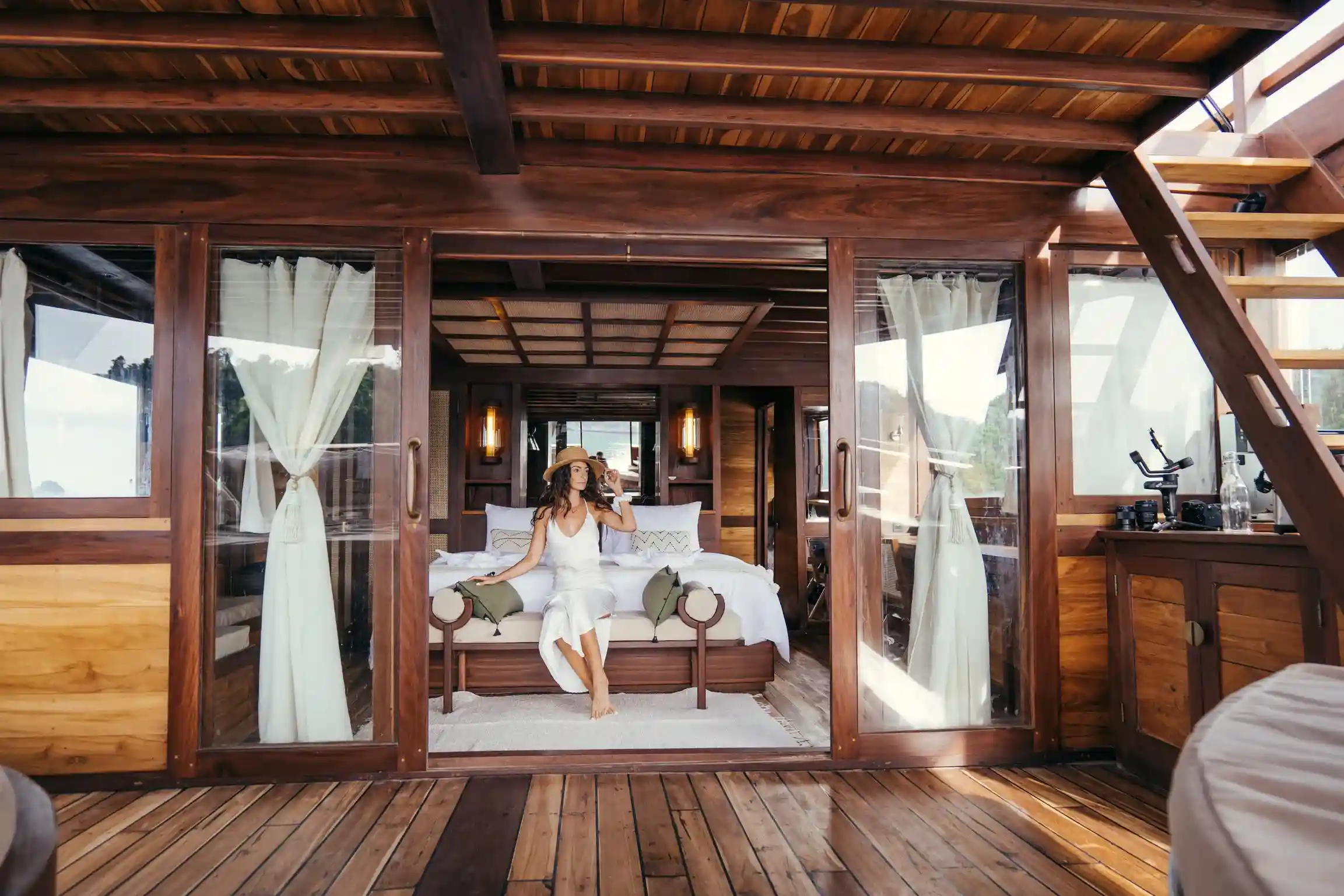 Raja Ampat Liveaboard | Komodo Luxury