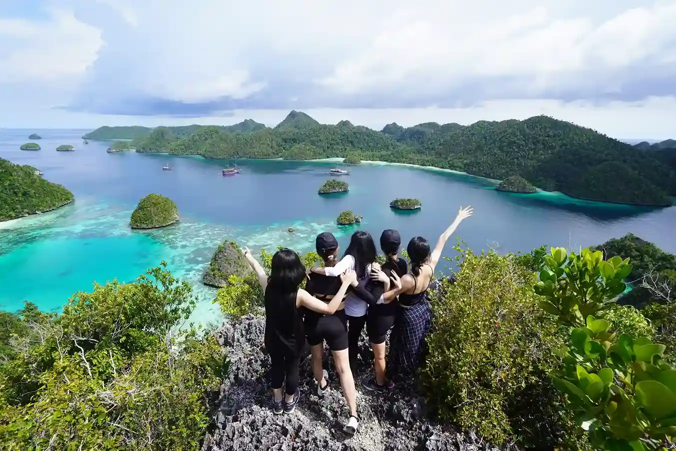 Trekking on Wayag Island | Raja Ampat | Komodo Luxury