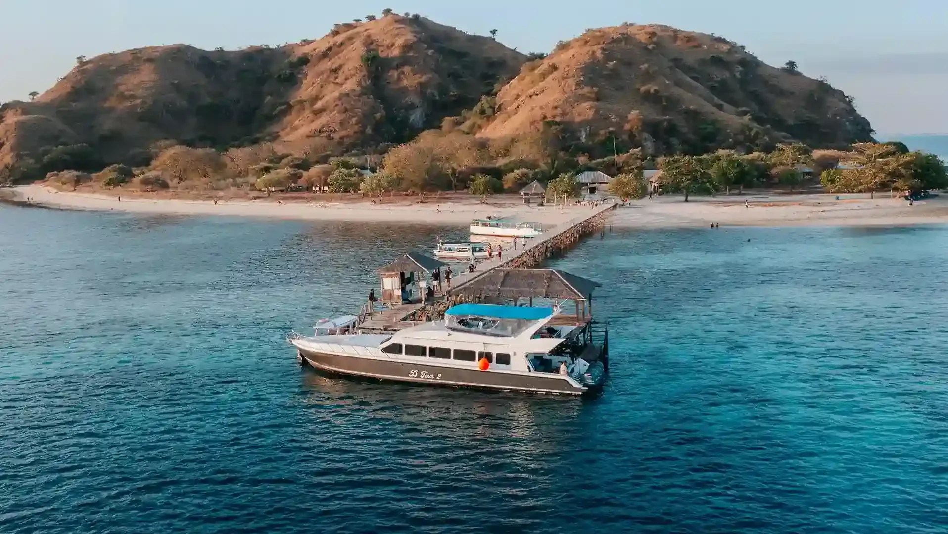 Kanawa Island Speedboat Komodo