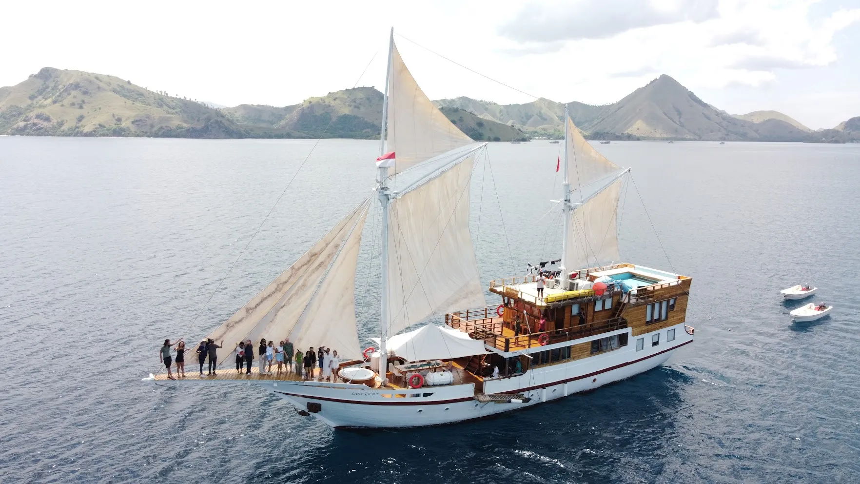 Komodo to Lombok Boat Trip by Komodo Luxury