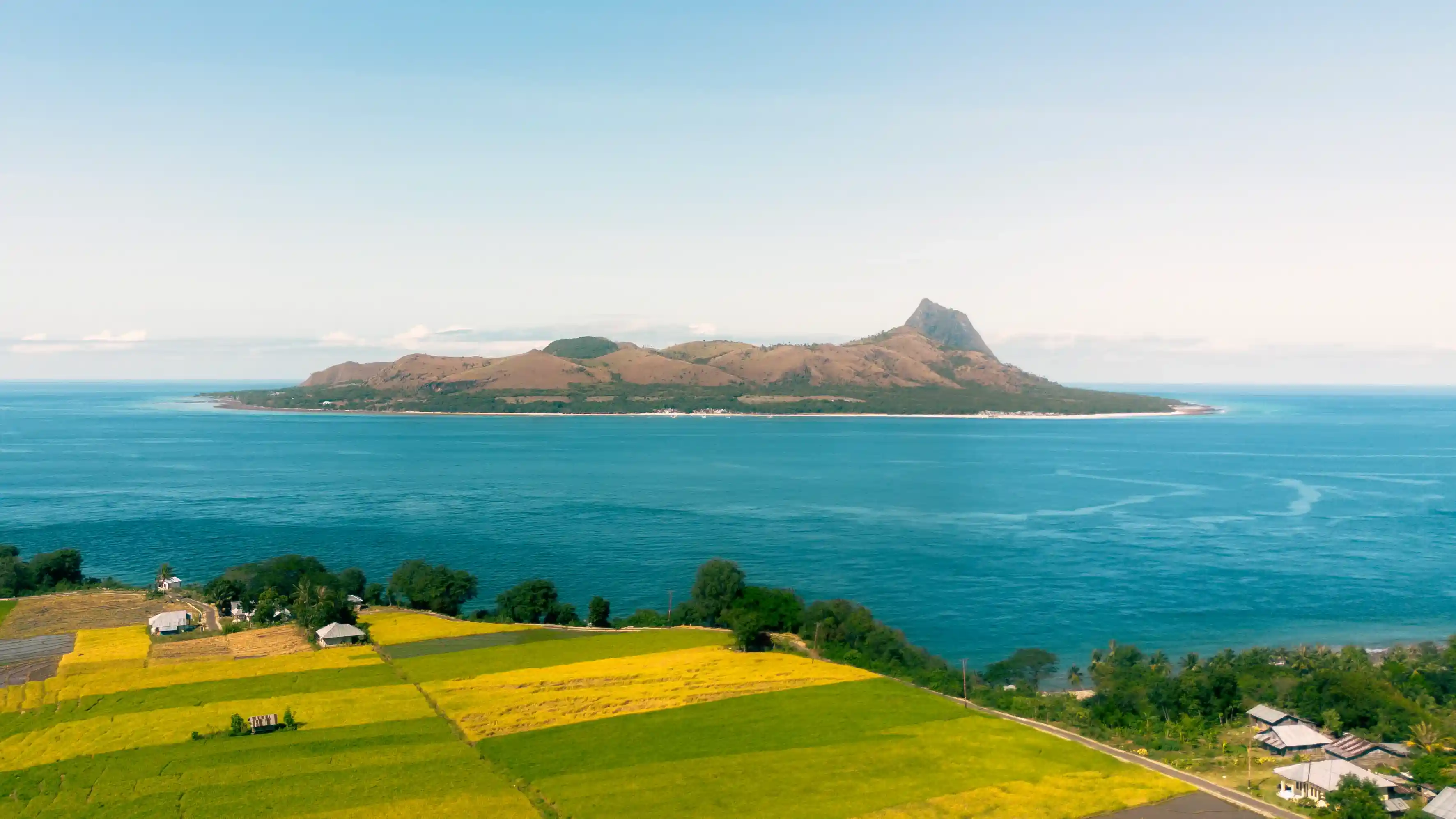 Nuca Molas | Komodo Luxury