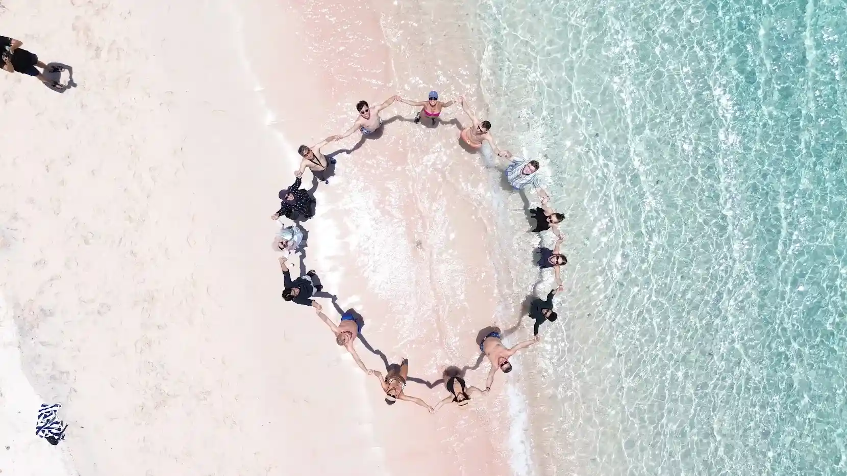 Pink beach Komodo island | Komodo island tour review | Eduard fernando