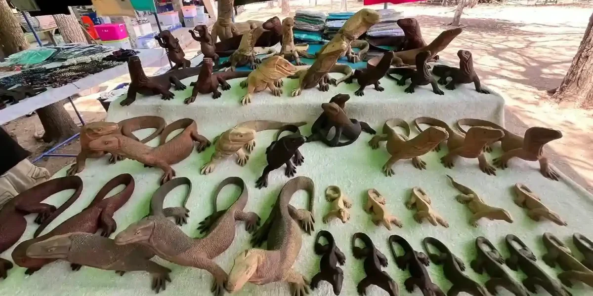 Komodo Statue | Komodo Luxury