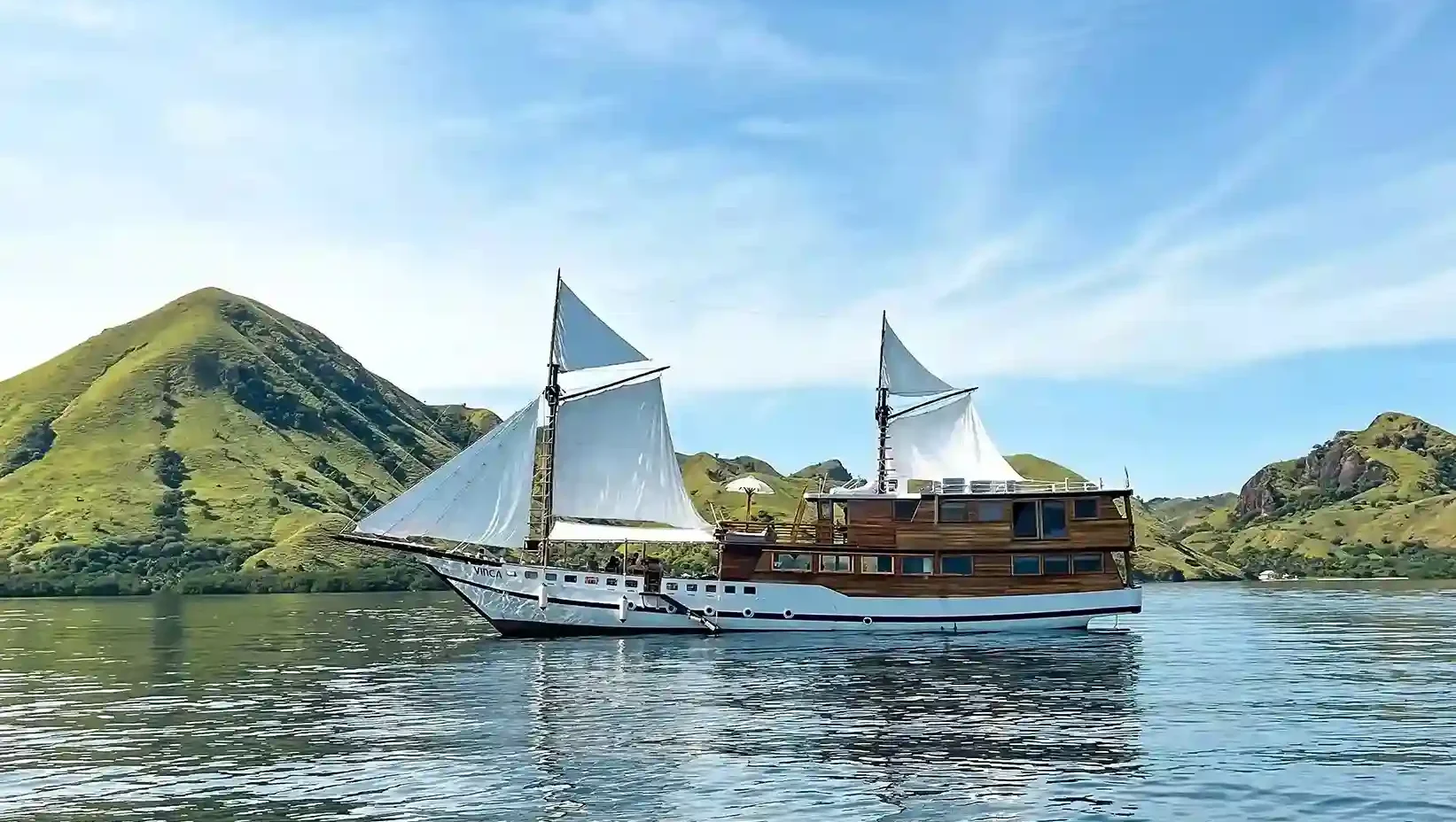 Vinca Voyages Exterior | Komodo Luxury