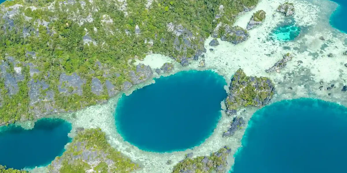Harfat Peak Misool in Raja Ampat | Komodo Luxury