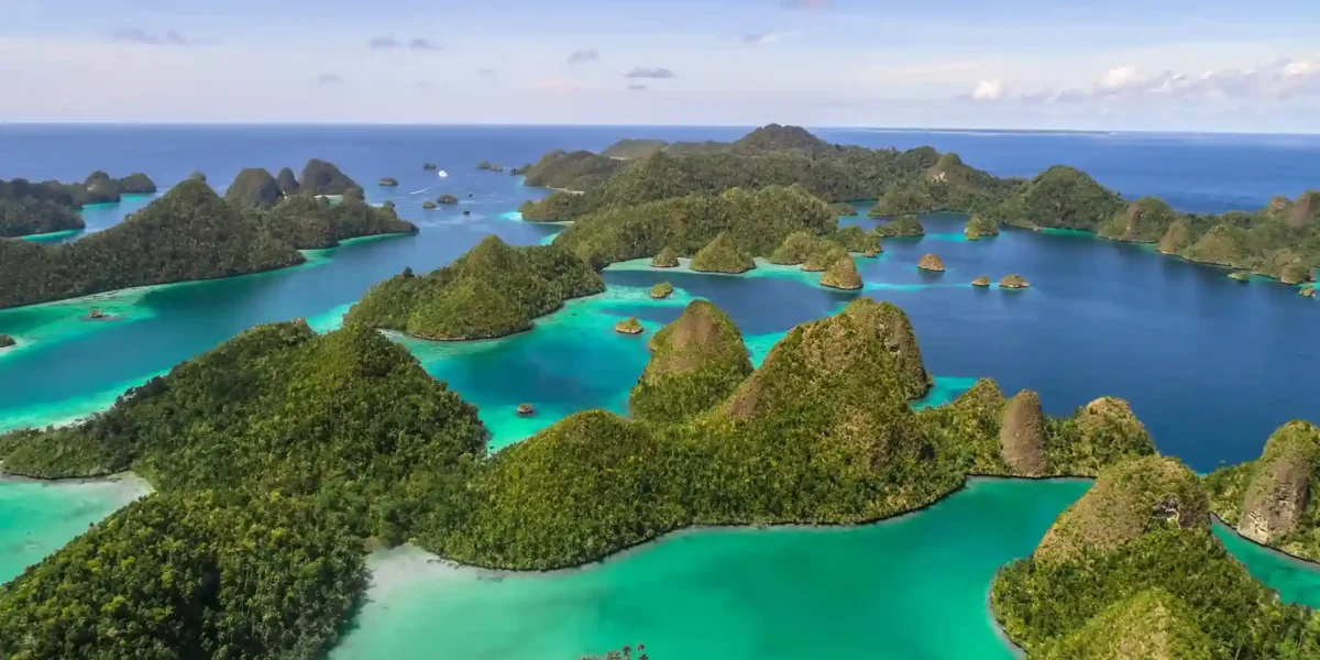 Wayag Island Raja Ampat | Komodo Luxury