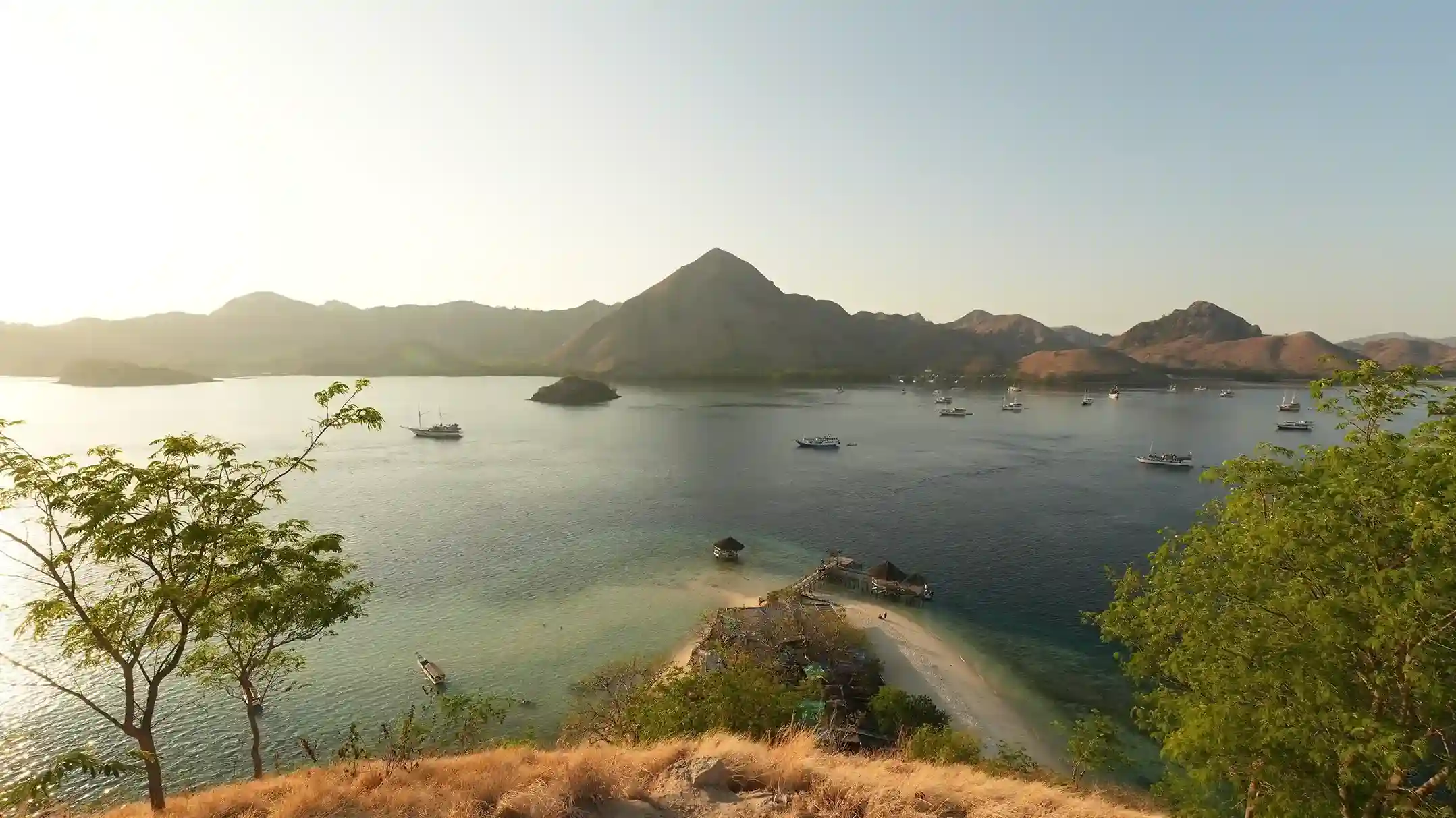 Kelor Island Komodo | Komodo Island Tour | Komodo Luxury