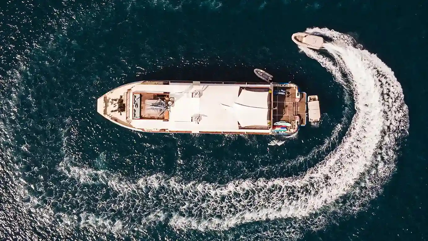 Kudanil Explorer | Sail on Yacht | Komodo Luxury