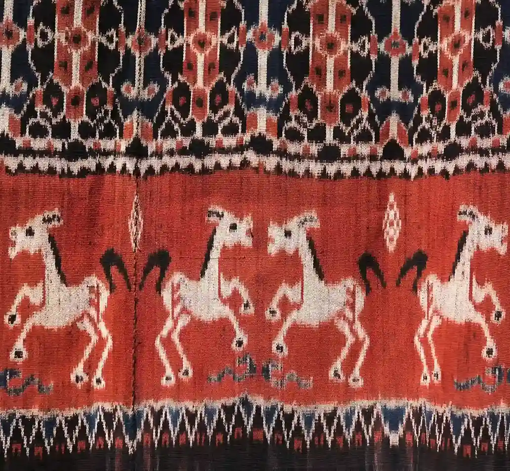 Kain Motif Kuda Besar | Heritage Tenun | Komodo Luxury