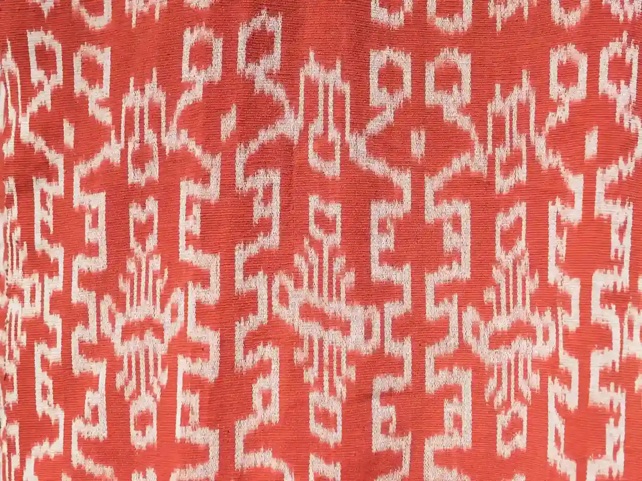 Kain Selimut Motif Udang | Heritage Tenun | Komodo Luxury