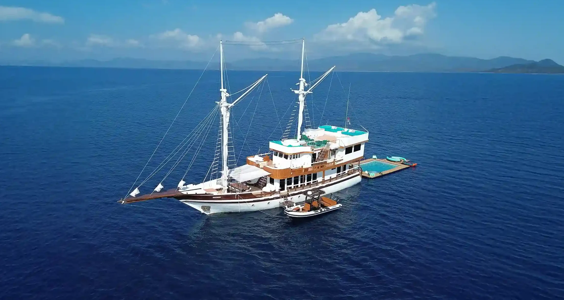 Kayra Phinisi Yacht | Komodo Luxury