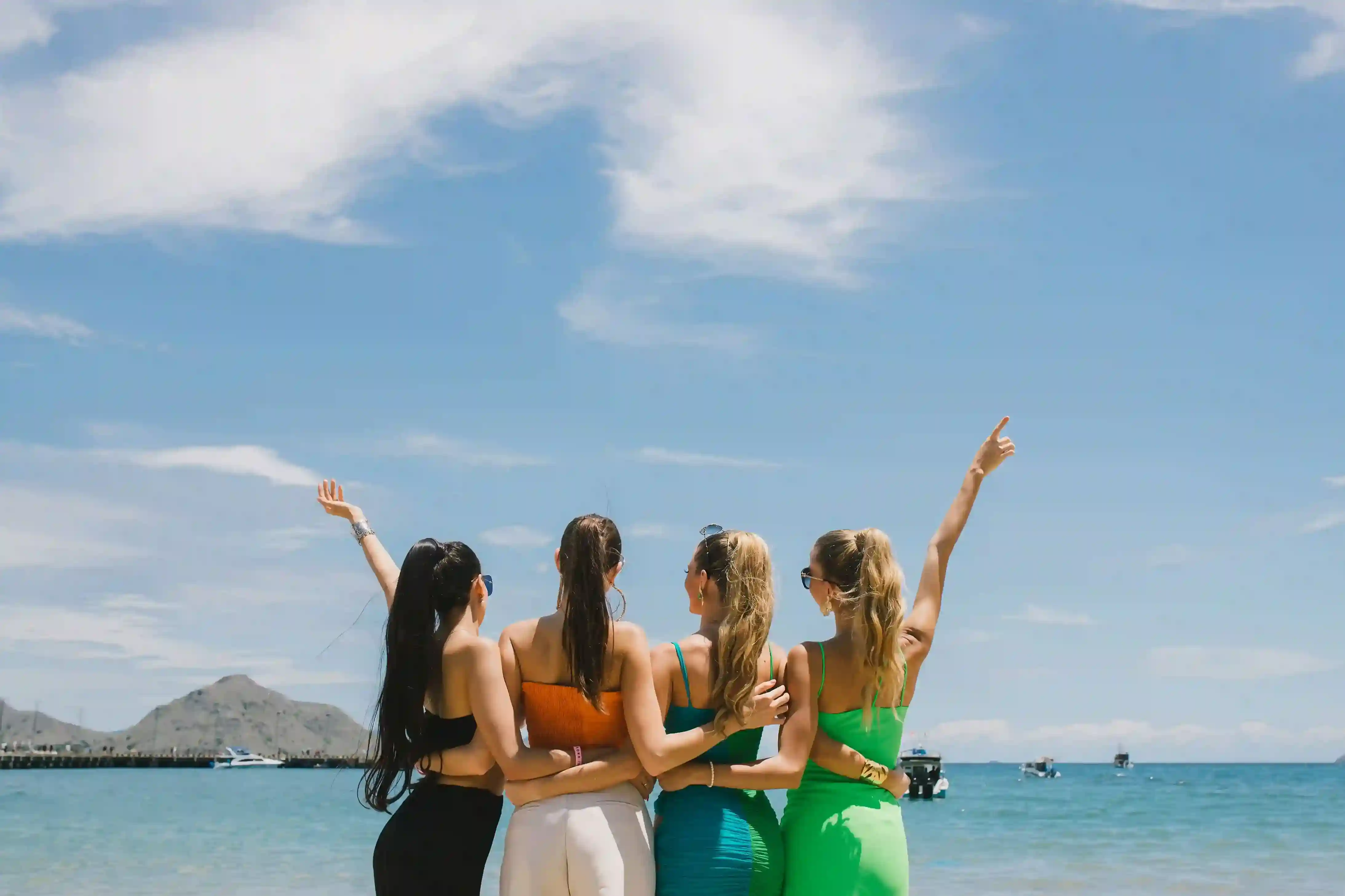 Guests with Komodo Luxury | Momment With KomodoLuxury