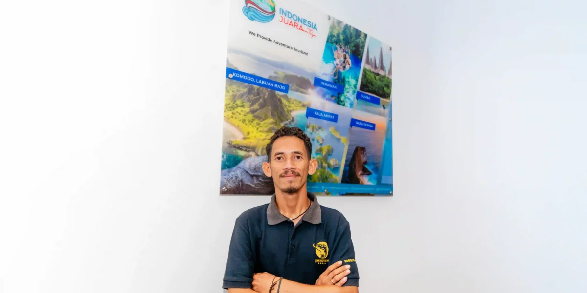 Andro Tour Guide in Komodo | Komodo Island Tour | Komodo Luxury